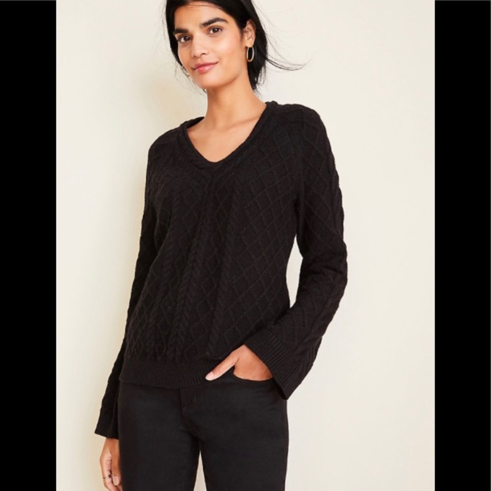 Ann Taylor knitted top L